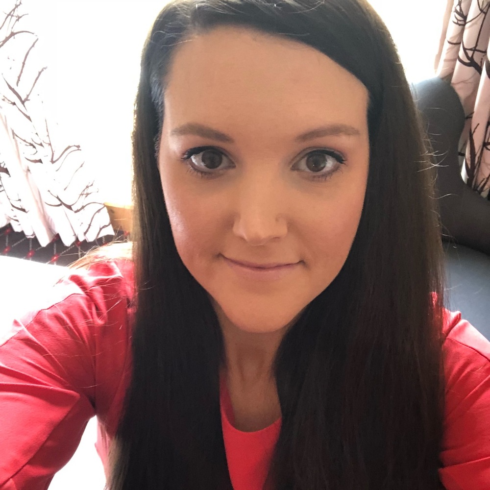Meet your Posher, Roxanne